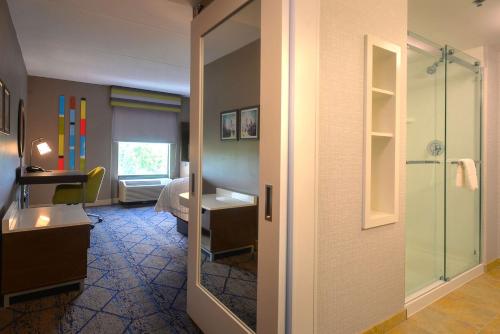 Hampton Inn By Hilton & Suites Atl-Six Flags