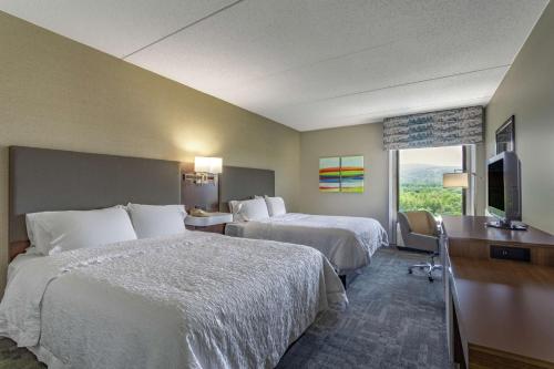 Hampton Inn Bedford - image 6