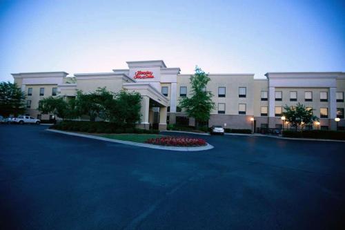 Hampton Inn & Suites Birmingham-Pelham - I-65