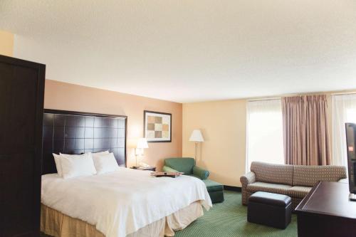 Hampton Inn By Hilton Bloomington West