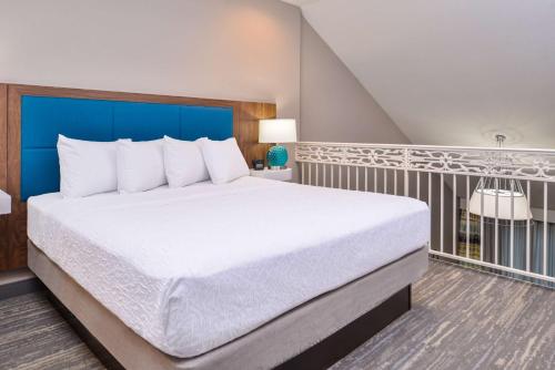 Hampton Inn & Suites Boise/Spectrum - image 10