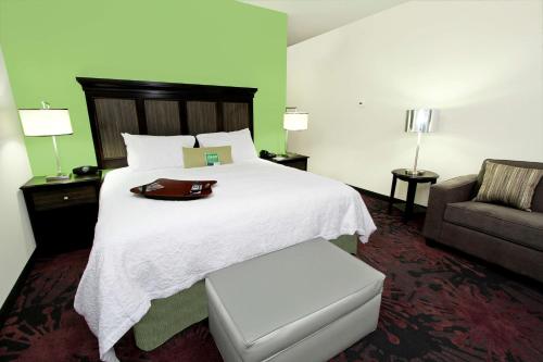 Hampton Inn & Suites Winnie