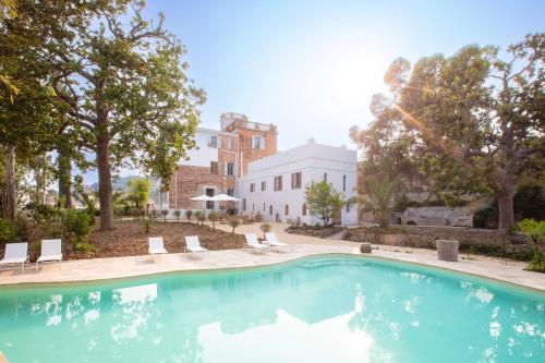 La Bâtisse en Blanc - Hôtel - Vallauris