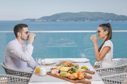 مطعم, Boutique Hotel Shell in Rafailovici