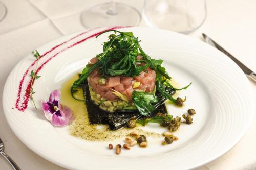 طعام و مشروبات, Boutique Hotel Shell in Rafailovici