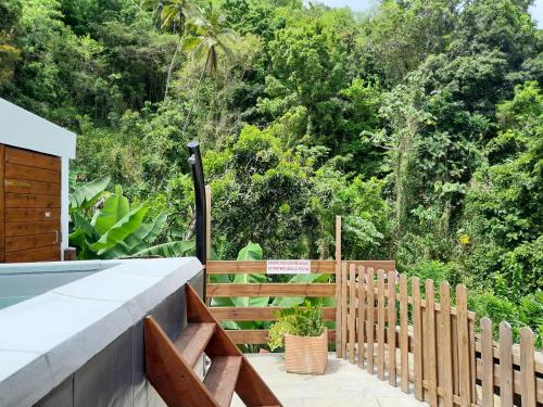 ฝักบัว, La Poulette amazonienne in เดียมานท์