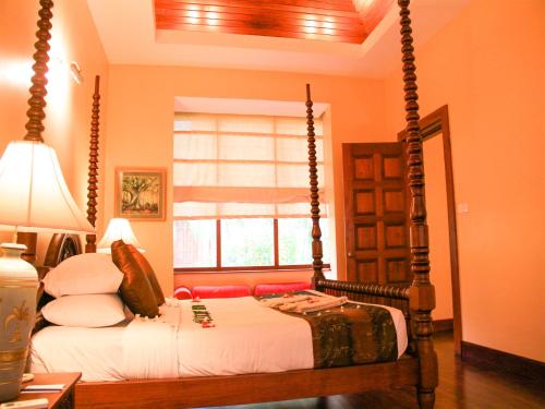 The Hotel @ Tharabar Gate, Bagan (photo 3)