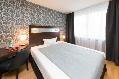 hotel photo
