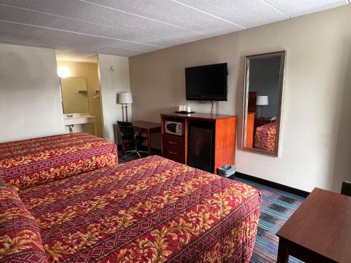 Royal Inn Motel-Charlottesville - image 3