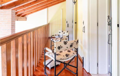 5 Bedroom Cozy Home In Fanzolo Di Vedelago