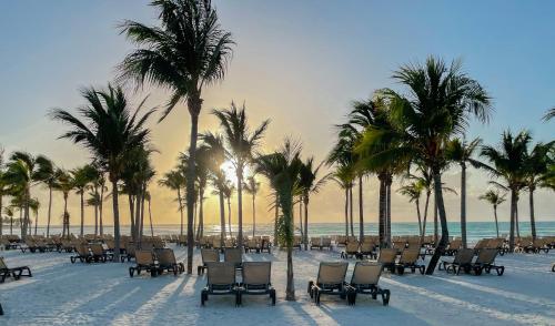 沙灘, 巴塞羅瑪雅里維埃拉酒店-僅限成人入住 (Barceló Maya Riviera - Adults only) in 阿文圖拉斯港