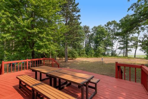 Wonderful Lake House in Necedah, USA