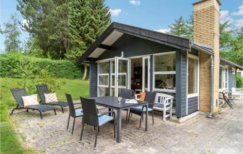 Nice Home In Vejby With Kitchen