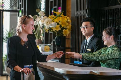 Scent Premium Hotel, Hanoi