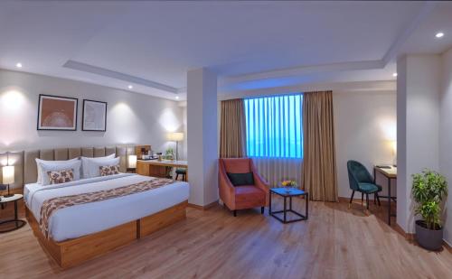 room detail thumbnail 1