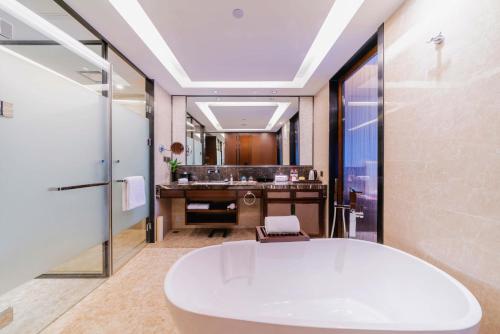 Ramada By Wyndham Huizhou South photo 3