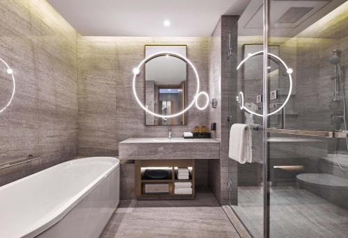Habitación doble, vistas a la ciudad, acceso al salón
