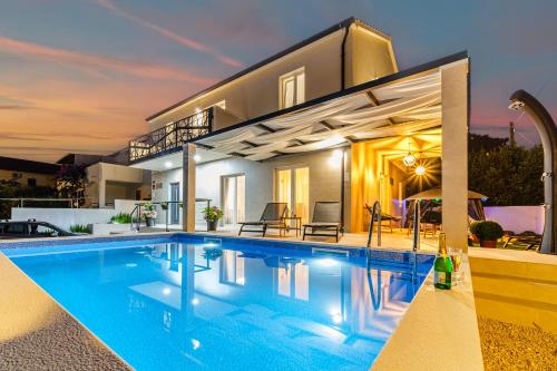 Villa Renesansa – khách sạn tại Milna
