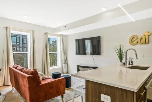 Luxurious and stylish 2 bedroom 2 bathroom suite