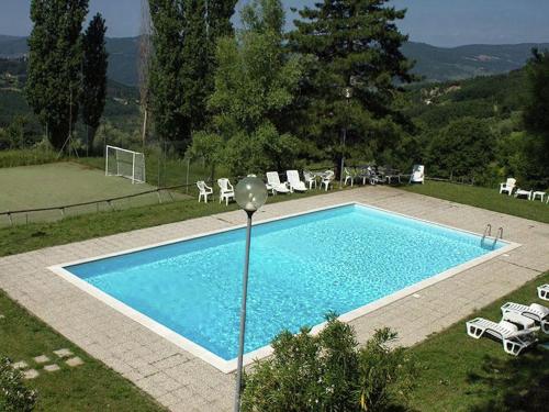  Apartment in a farmhouse with swimming pool, Pension in Rufina