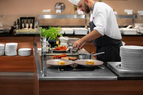 ห้องอาหาร, Spa Resort Tree of Life in ลาซเน เบโลราด