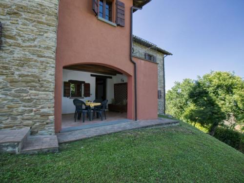 Flat on a farm with swimming pool and many activities