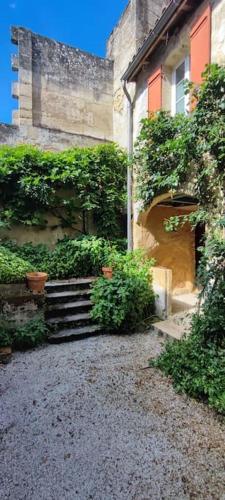 花園, Appartement avec son patio dans centre historique de Bourg in 博爾