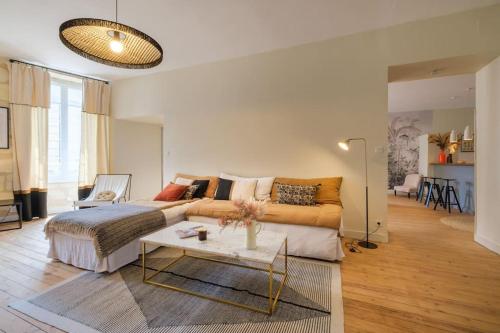 Appartement avec son patio dans centre historique de Bourg in 博爾