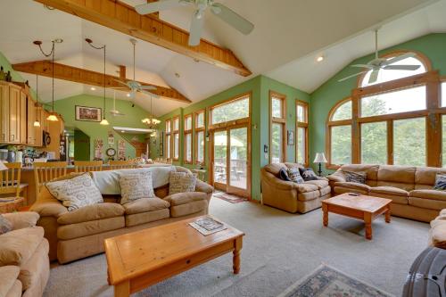 Riverfront Vermont Vacation Rental with Hot Tub