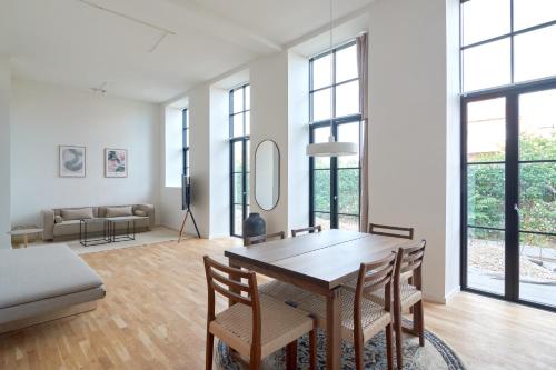 Cozy and Bright Apartments with Private Car Park - image 7