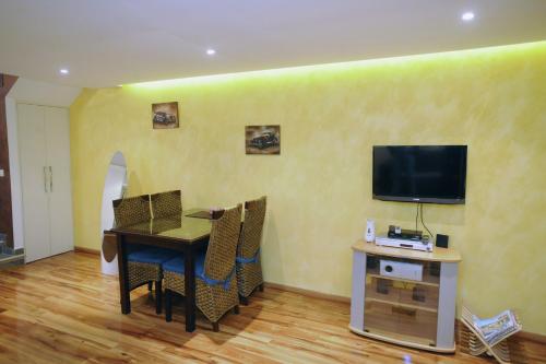 Foto - J & P Apartments