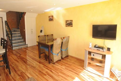 Foto - J & P Apartments