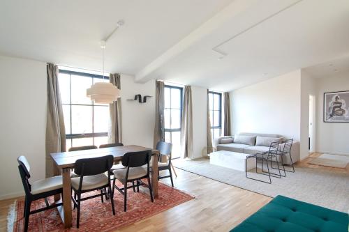 3 bedrooms, 4 beds
