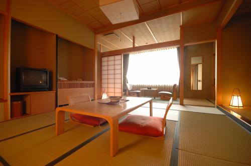 Japanese-Style Deluxe Room