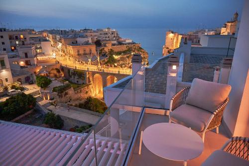 White Coast, Polignano a Mare (fotografie 3)