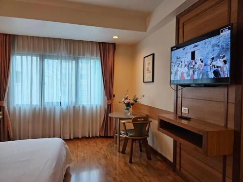 Dynasty Inn – Bangkok, NY
