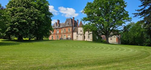 Château de Montpatey chambre d'hôte Dracy-lès-Couches