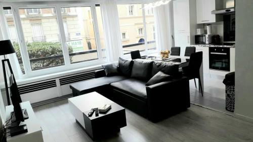 Modern 1 bed flat - Near Arc de Triomphe & Champs Elysees - Location saisonnière - Paris