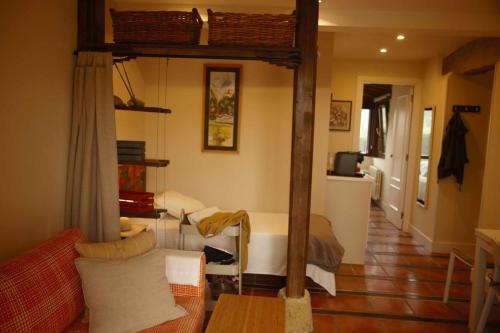 2 HABIT, SALA, TERRAZA, JARDIN, PARKING GRATiS