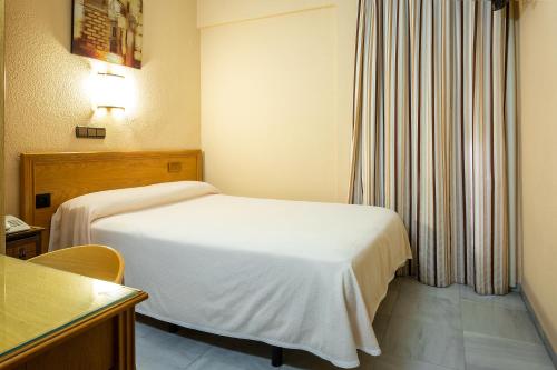 Hotel Zeus - image 3