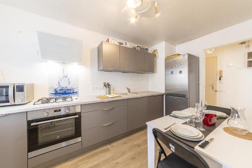 廚房, Le Galilée - Wifi - Balcon (Le Galilee - Wifi - Balcon) in 馬德連聖里歐納