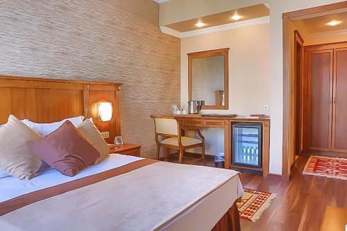 Elit Palas Hotel - image 12