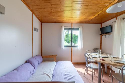 Camping de La Vernhe in Saint-Amans-des-Cots