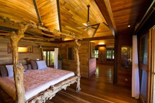 โรโฮตู แฟร์ (Rohotu Fare Lodge) in เกาะโบราโบร่า