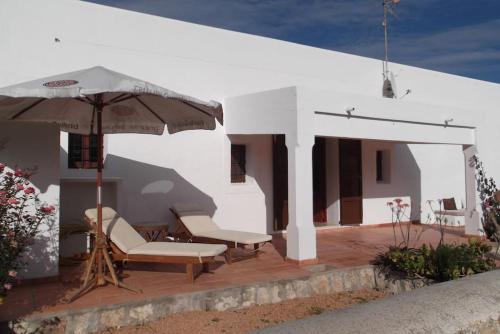 Townhouse in countryside, close to city & Talamanca beach