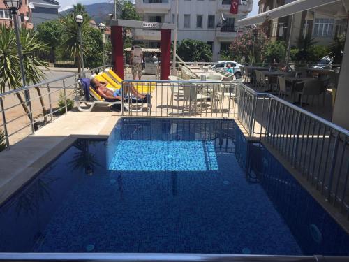 Hotel London Blue Hotel London Blue is perfectly located for both business and leisure guests in Marmaris. The hotel offers a wide range of amenities and perks to ensure you have a great time. Free Wi-Fi in all rooms, 