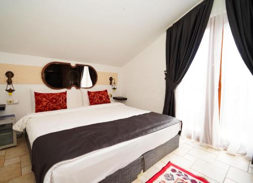 Cicerone Lodge Hotel Room Type - Economy Double Room