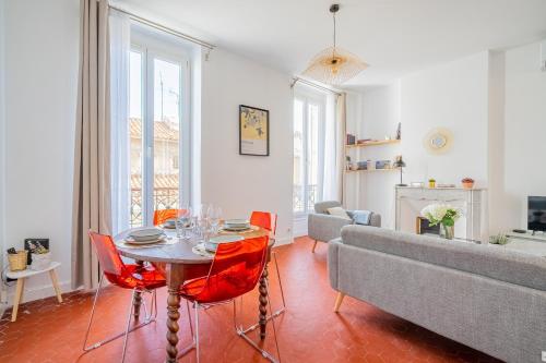 One-Bedroom Apartment image 10