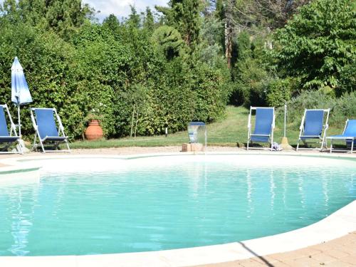  Restful Farmhouse near Forest in Vinci with Pool, Pension in Vinci