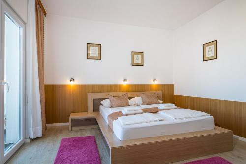 Hotel Vicko - image 7